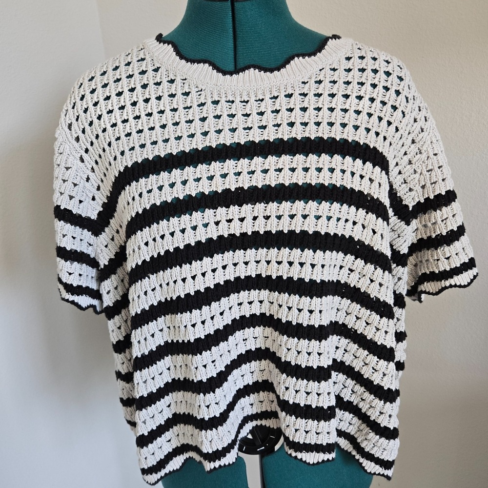 Gap Open Knit Boxy Cropped Sweater Sz XL Pearl & Black Scoop Neck Short Sleeves